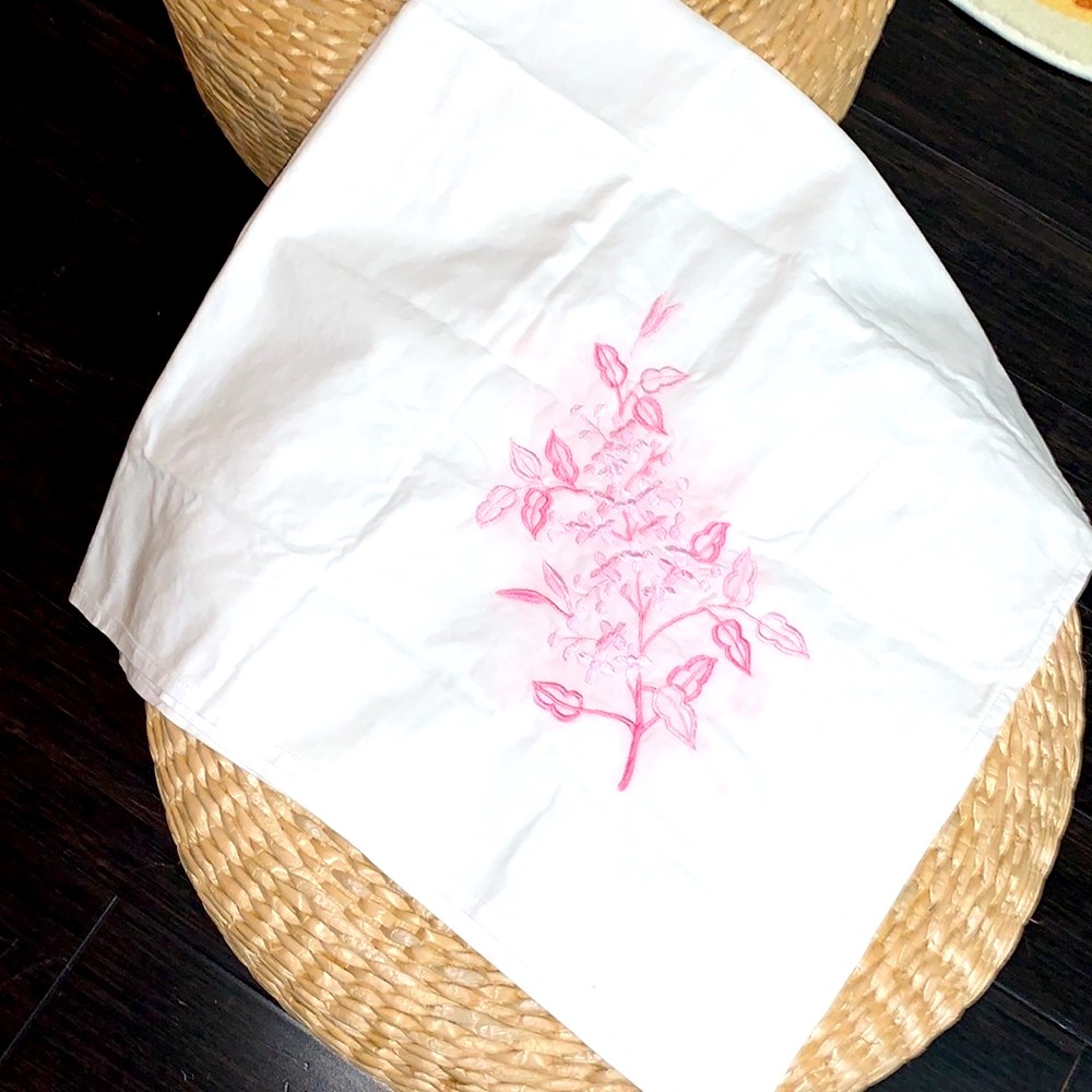 Gifts for Mom 🌸✨ April Cornell Embroidered Tablecloth